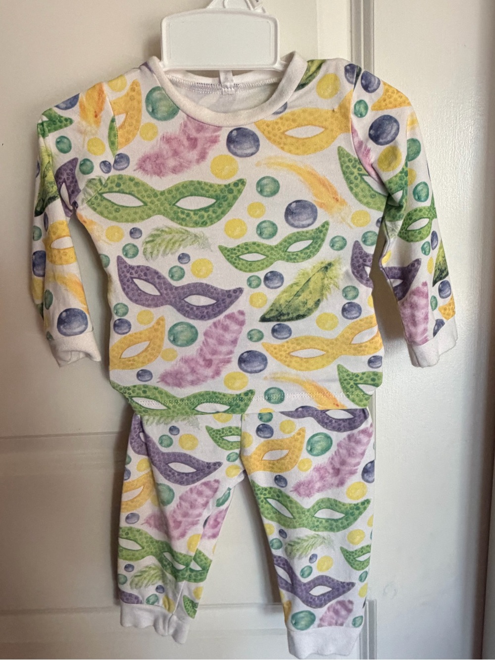 Mardi Gras Mask Print Kids Pajama Set - White with Green, Purple & Yellow